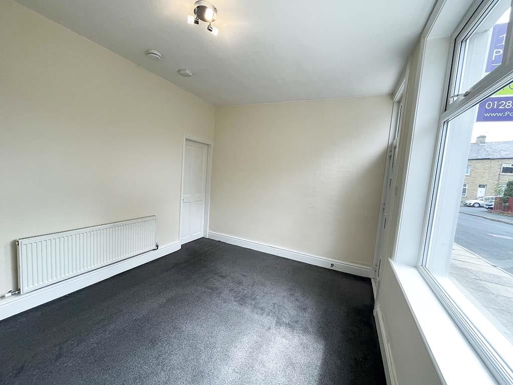2 bedroom mid terrace house SSTC in Barnoldswick - IMG_5051.jpg